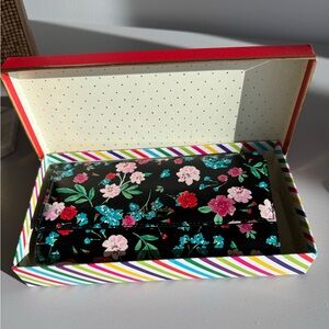 Like New Floral Kate Spade Wallet & Phone Case